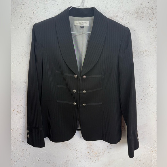 Tahari Jackets & Blazers - Vintage Tahari Black Double-Breasted Style Blazer Jacket in Black Size 12 Petite